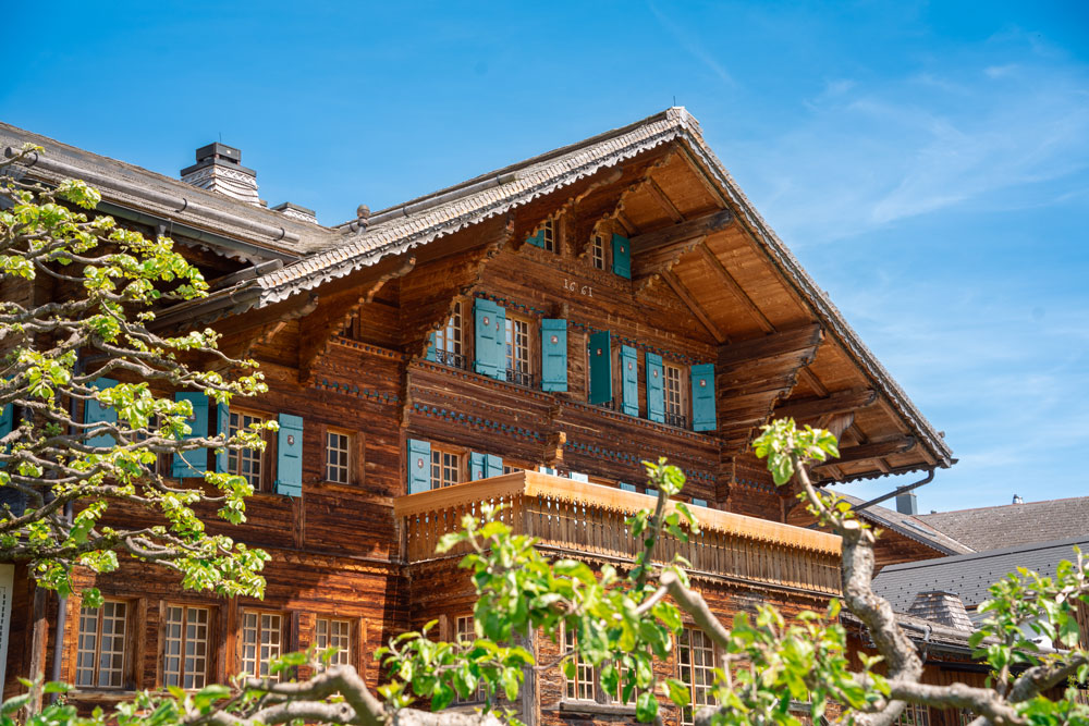 Quintessentially-Swiss,-Rougemont-merits-most-beautiful-village-title-(photo-Switzerland-Tourism)